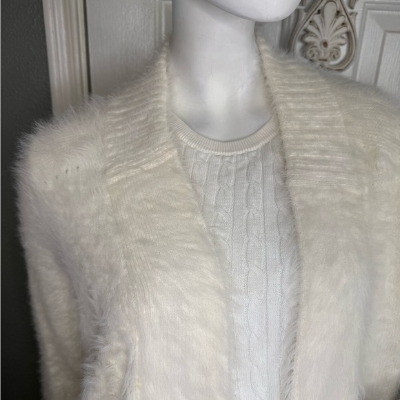 Banana Republic Womens Medium Cream Cardigan Fur Long Classic Minimalist. - Picture 7 of 16